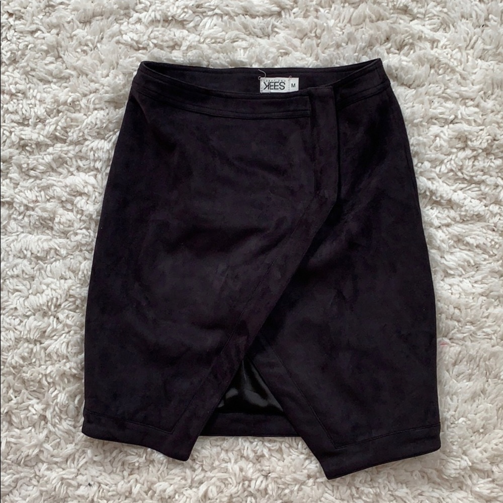*SOLD ON INSTA* NWT LF skirt - Picture 1 of 6